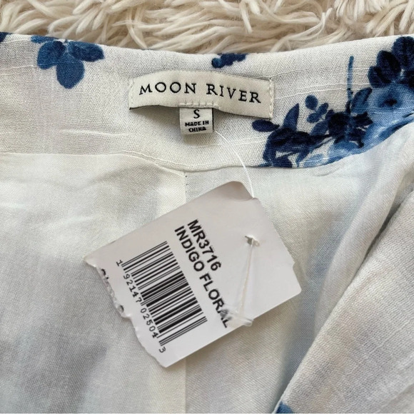 NWT moon river Centaurea Floral Shorts white and blue high waist viscose size S - Picture 4 of 10
